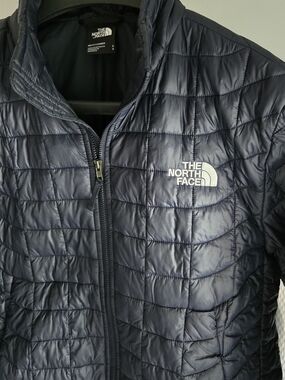 The North Face Men's Navy Quilted Packable Puffer Jacket